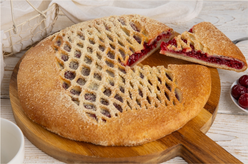 Пирог с вишней 1,5 кг